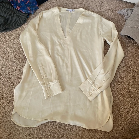 Helmut Lang- Ivory Silk V Neck Longsleeve Blouse - Picture 4 of 5